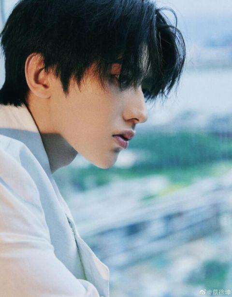 蔡徐坤爆料人抖音视频下载,爆料幕后真相,带你走进他的世界  第3张 蔡徐坤爆料人抖音视频下载,爆料幕后真相,带你走进他的世界  第3张